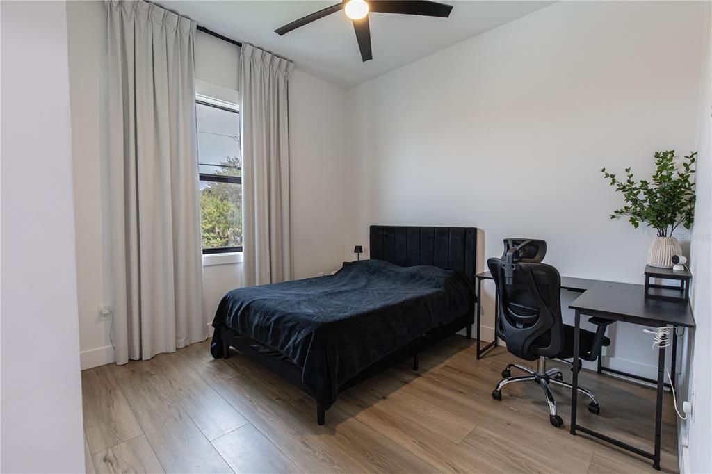For Sale: $550,000 (3 beds, 2 baths, 1950 Square Feet)