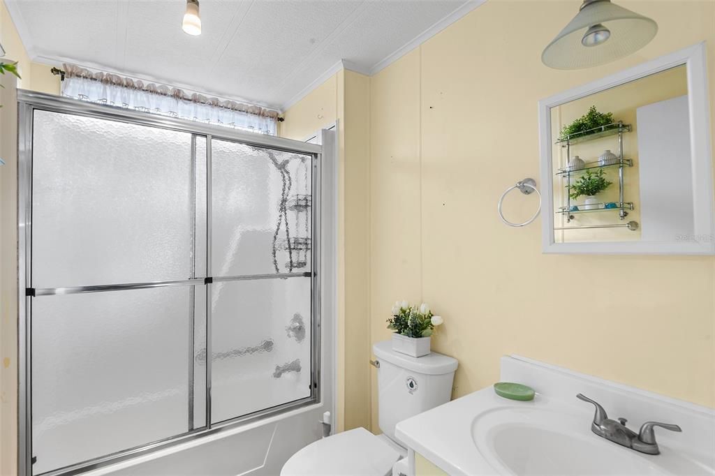 For Sale: $139,000 (2 beds, 2 baths, 1152 Square Feet)