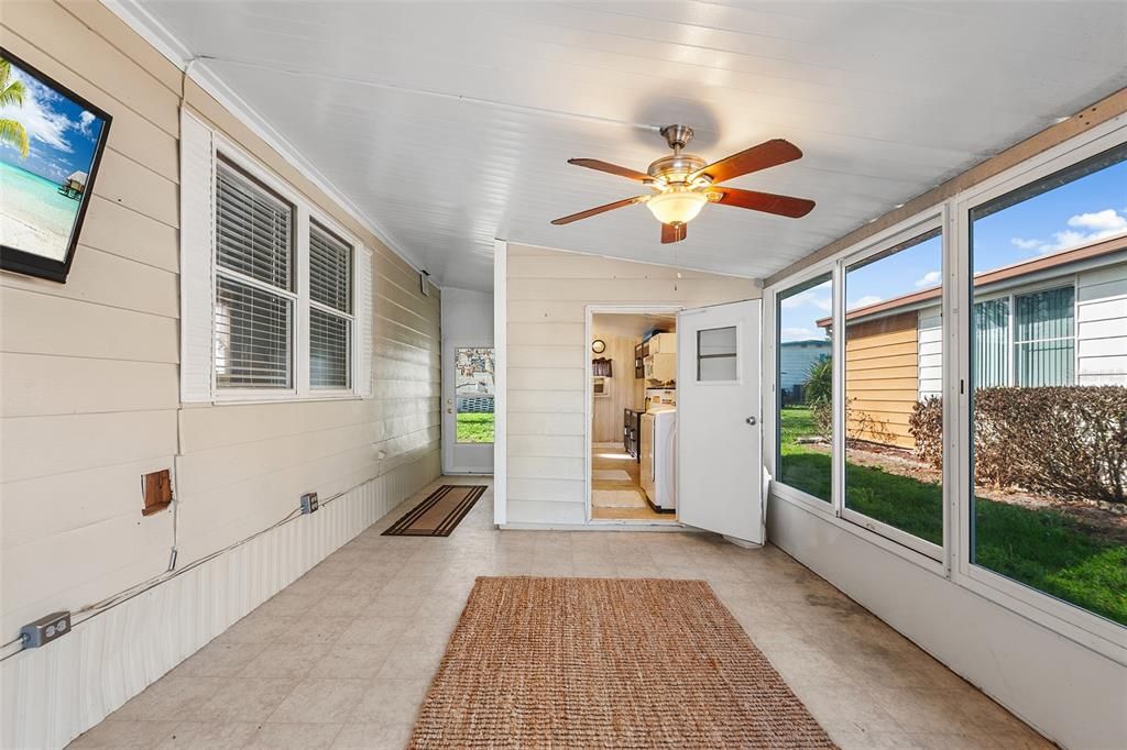 For Sale: $139,000 (2 beds, 2 baths, 1152 Square Feet)