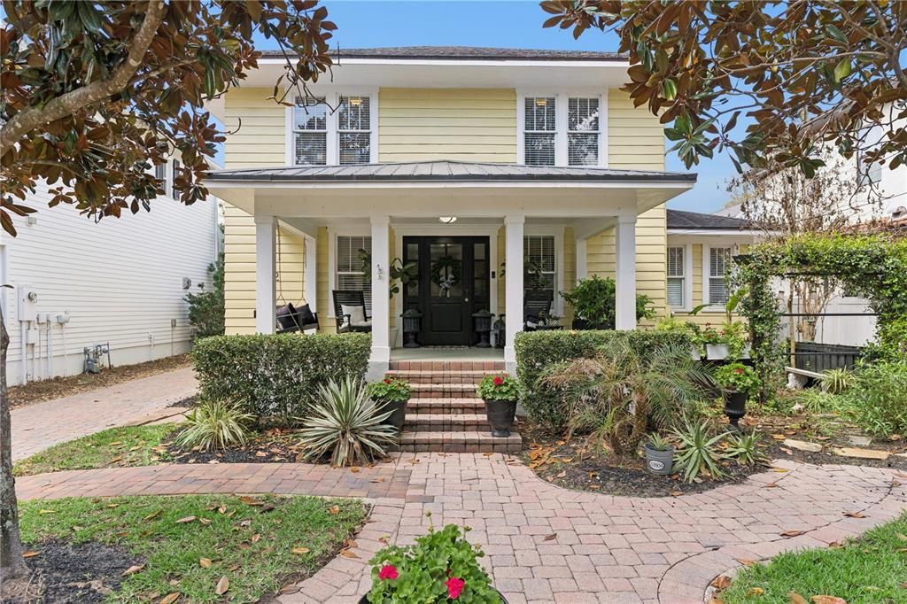 Active With Contract: $995,900 (4 beds, 3 baths, 2712 Square Feet)