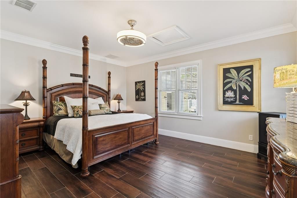 Active With Contract: $995,900 (4 beds, 3 baths, 2712 Square Feet)