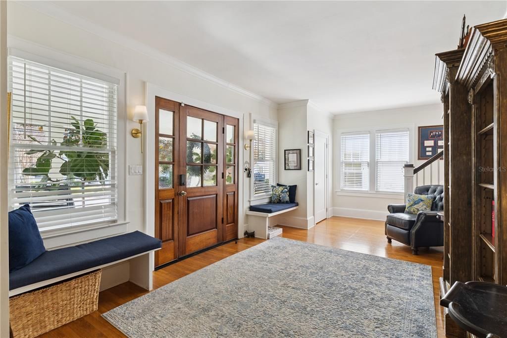 Active With Contract: $995,900 (4 beds, 3 baths, 2712 Square Feet)
