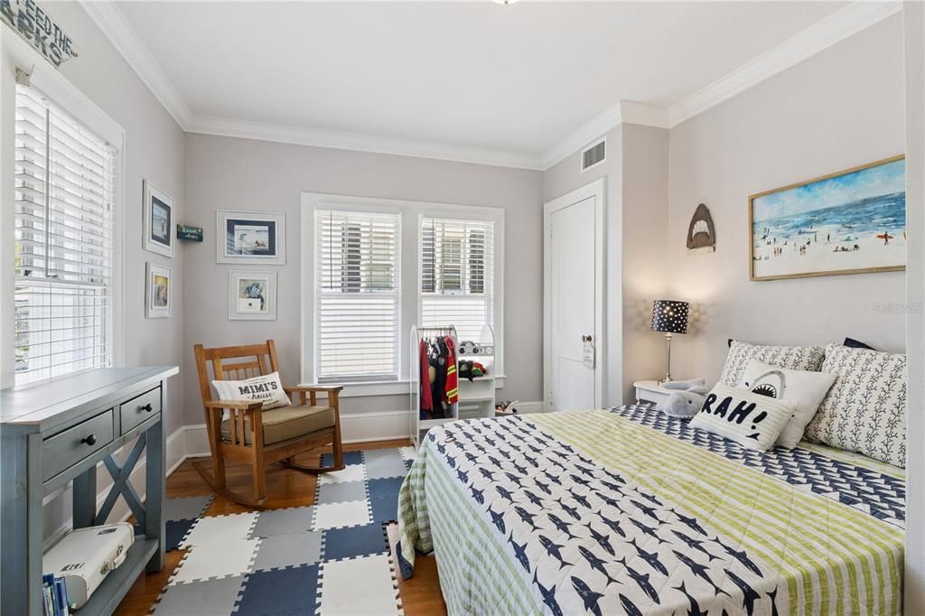 Active With Contract: $995,900 (4 beds, 3 baths, 2712 Square Feet)