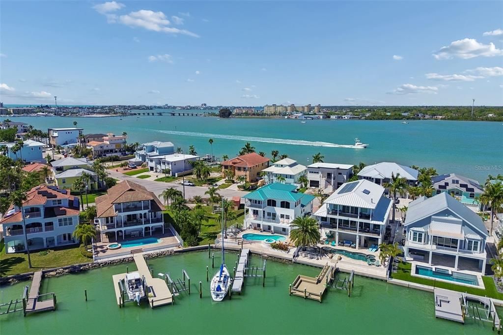 For Sale: $1,929,000 (4 beds, 3 baths, 2537 Square Feet)