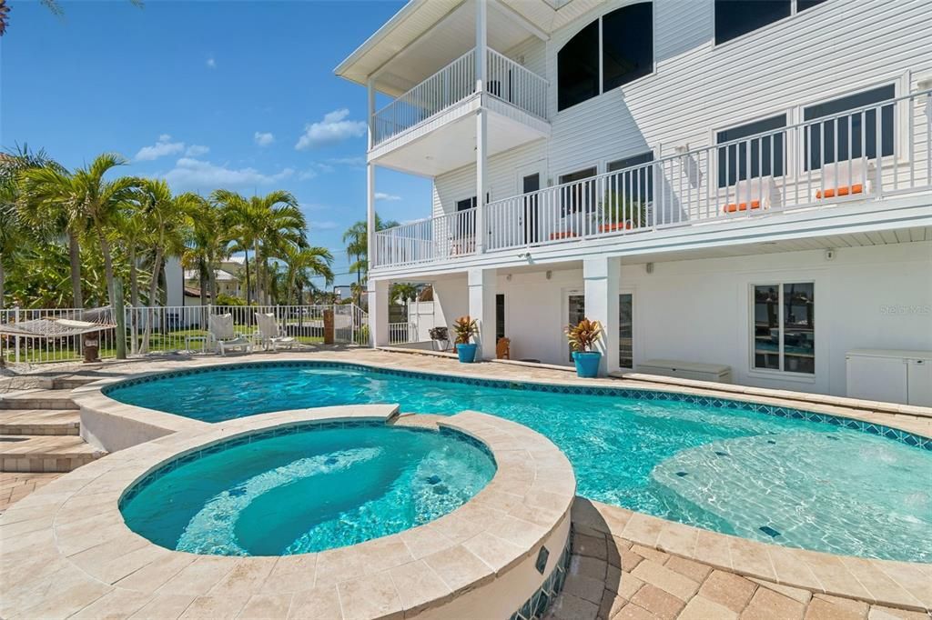For Sale: $1,929,000 (4 beds, 3 baths, 2537 Square Feet)