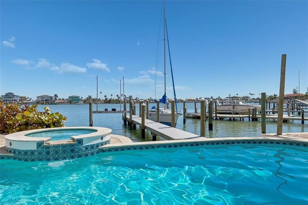 For Sale: $1,929,000 (4 beds, 3 baths, 2537 Square Feet)