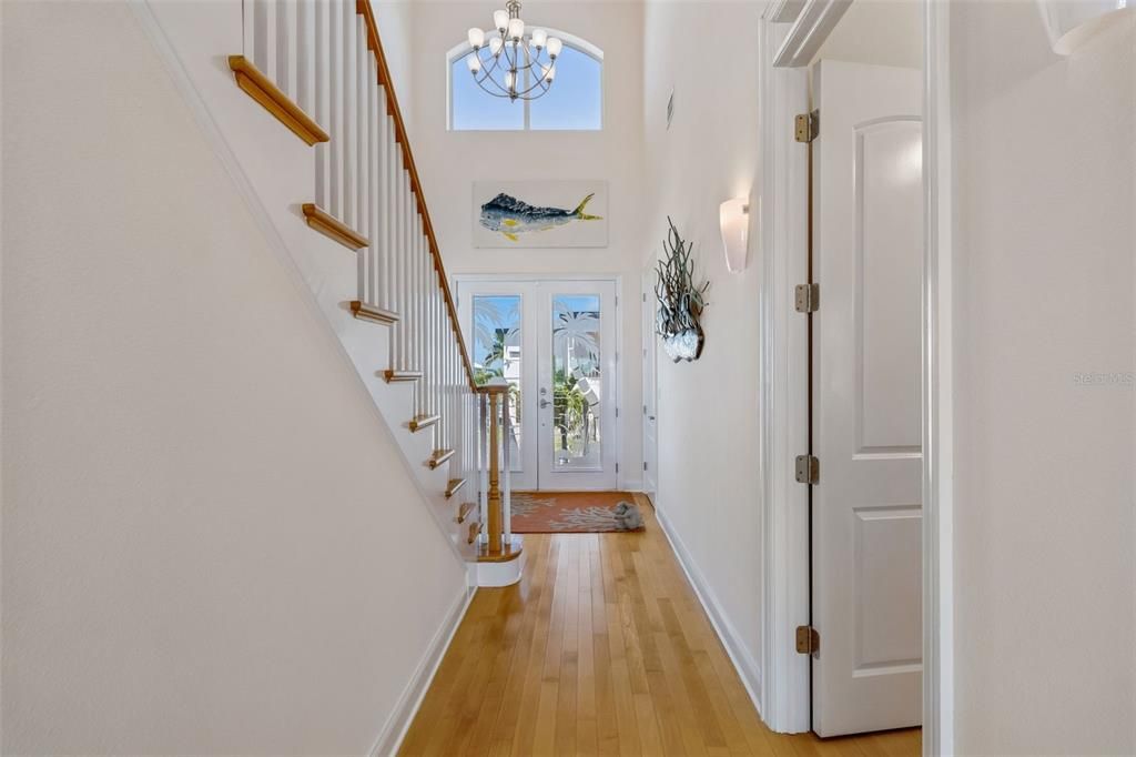 For Sale: $1,929,000 (4 beds, 3 baths, 2537 Square Feet)