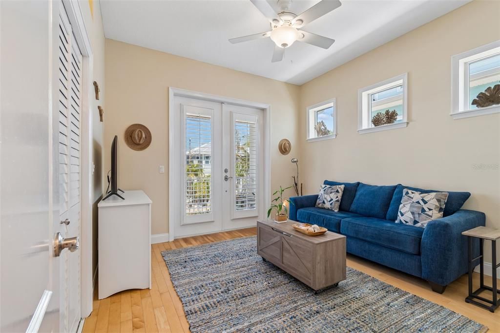 For Sale: $1,929,000 (4 beds, 3 baths, 2537 Square Feet)
