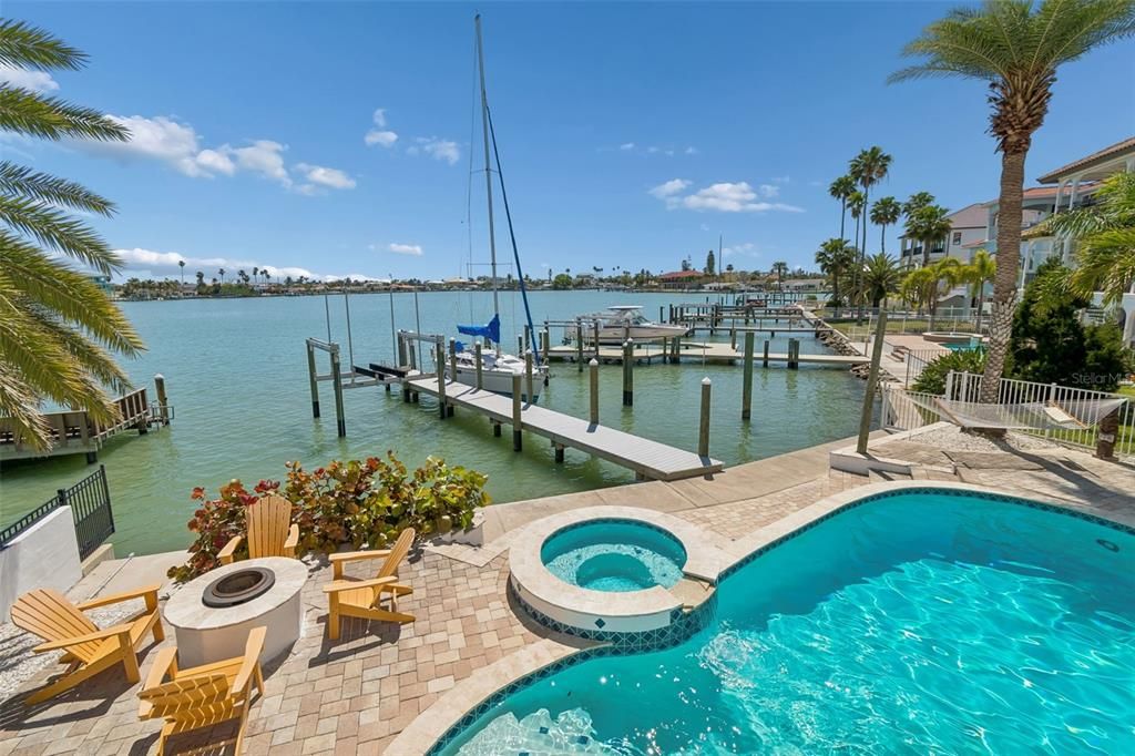 For Sale: $1,929,000 (4 beds, 3 baths, 2537 Square Feet)