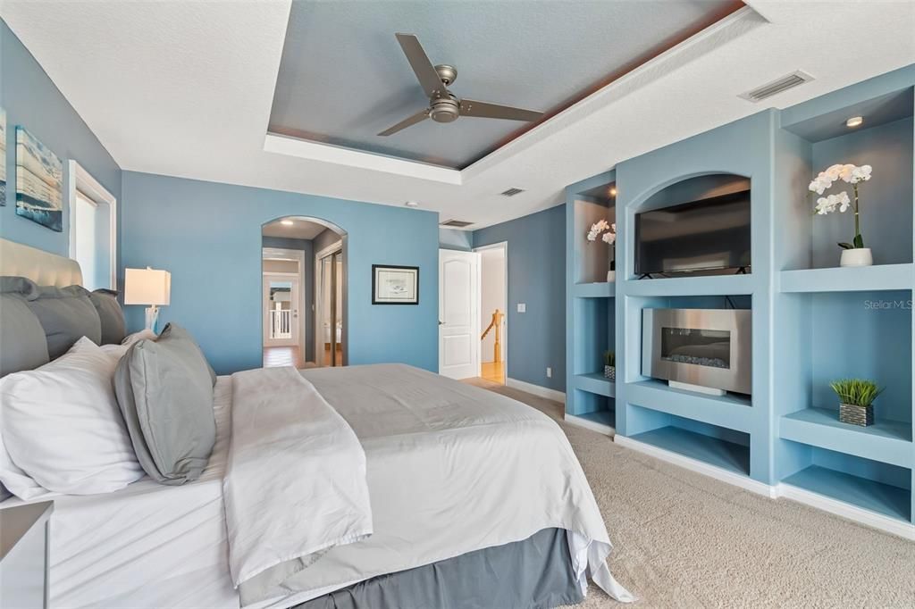 For Sale: $1,929,000 (4 beds, 3 baths, 2537 Square Feet)