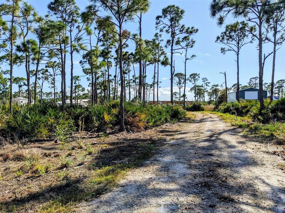 На продажу: $239,000 (2.52 acres)