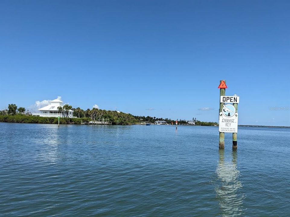На продажу: $239,000 (2.52 acres)