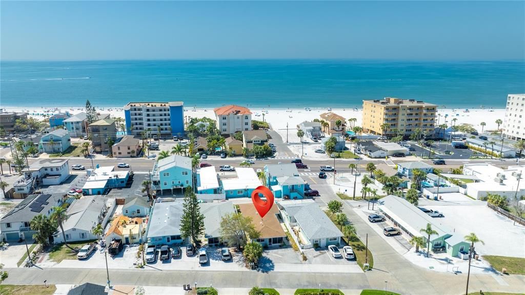 На продажу: $799,999 (9 спален, 0 ванн, 1572 Квадратных фут)