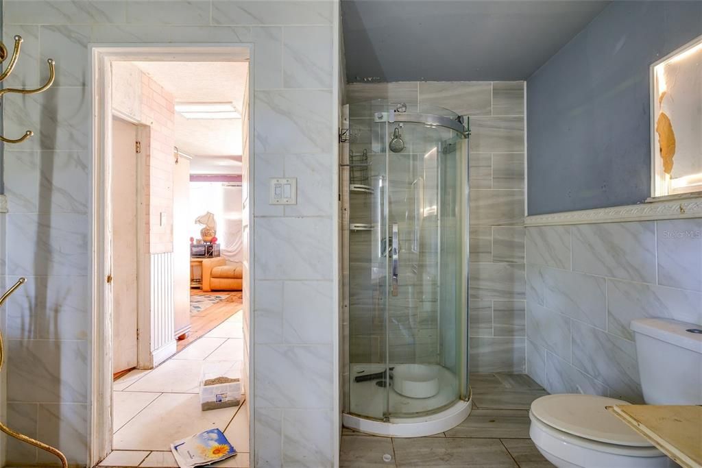 Activo con contrato: $195,000 (1 camas, 1 baños, 1584 Pies cuadrados)