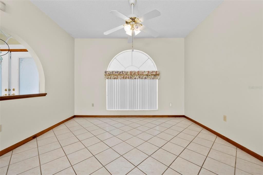 Active With Contract: $399,900 (3 beds, 3 baths, 2137 Square Feet)