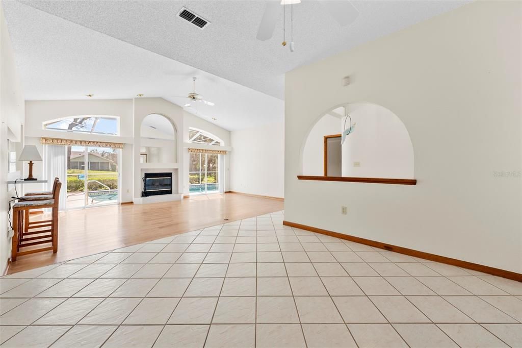 Active With Contract: $399,900 (3 beds, 3 baths, 2137 Square Feet)