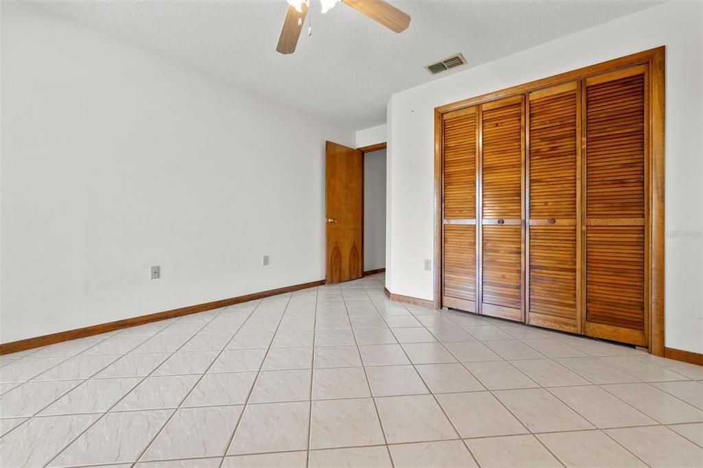 Active With Contract: $399,900 (3 beds, 3 baths, 2137 Square Feet)