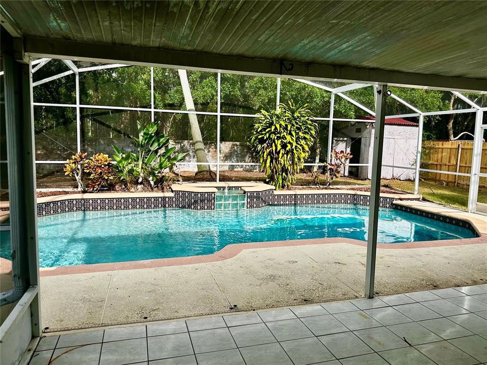Activo con contrato: $344,999 (3 camas, 2 baños, 1109 Pies cuadrados)