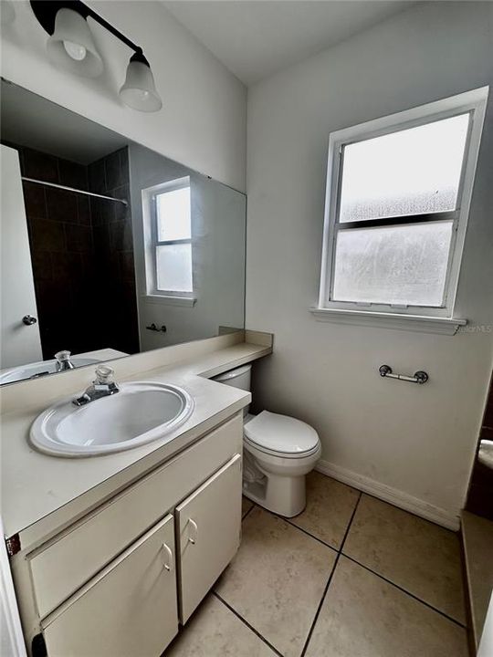 Activo con contrato: $344,999 (3 camas, 2 baños, 1109 Pies cuadrados)