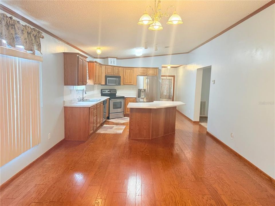 For Sale: $499,000 (3 beds, 2 baths, 1680 Square Feet)
