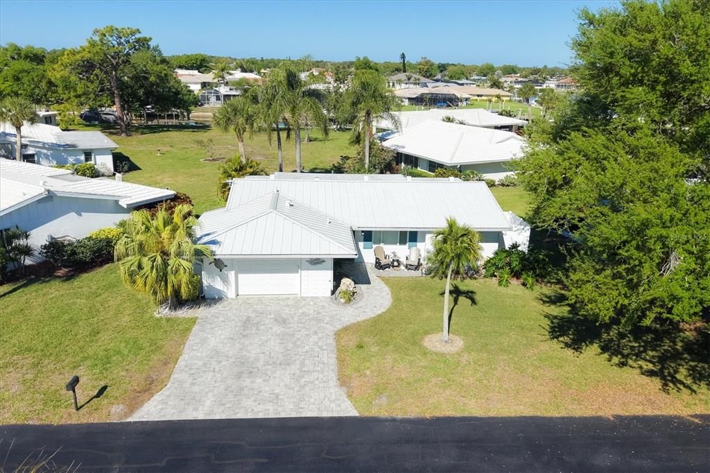 Activo con contrato: $420,000 (2 camas, 2 baños, 1437 Pies cuadrados)