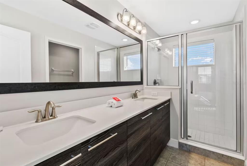 For Rent: $2,900 (4 beds, 4 baths, 2551 Square Feet)