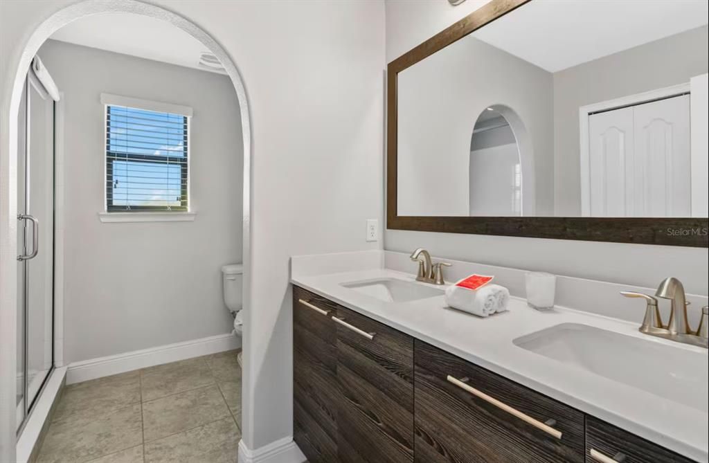 For Rent: $2,900 (4 beds, 4 baths, 2551 Square Feet)