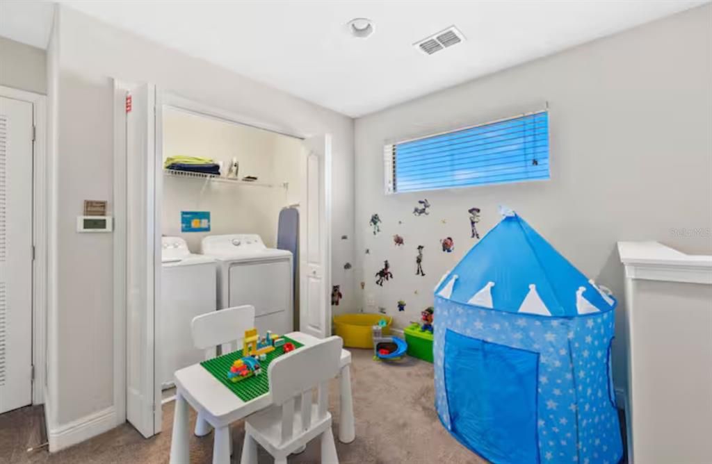 For Rent: $2,900 (4 beds, 4 baths, 2551 Square Feet)