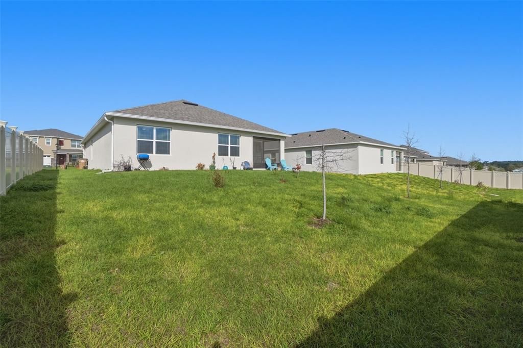 For Sale: $379,999 (4 beds, 2 baths, 1960 Square Feet)