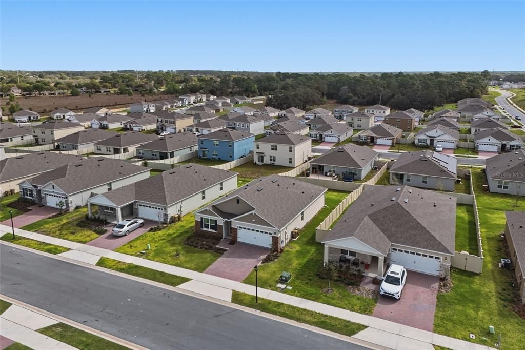 For Sale: $379,999 (4 beds, 2 baths, 1960 Square Feet)