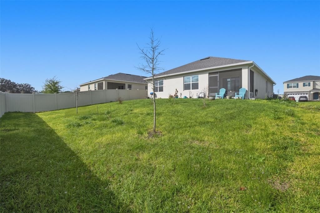 For Sale: $379,999 (4 beds, 2 baths, 1960 Square Feet)