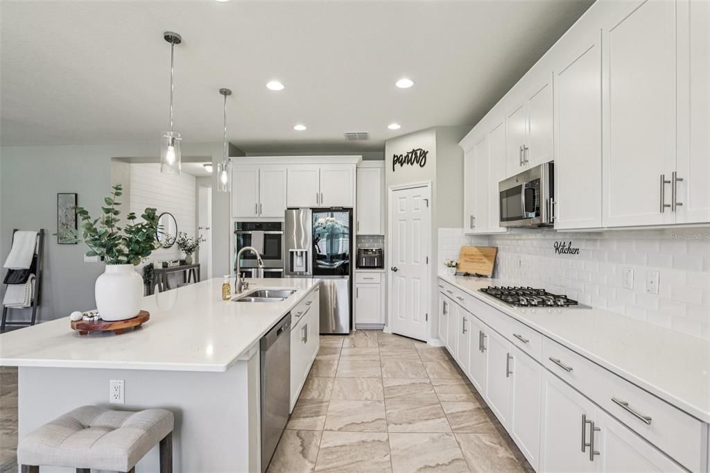 Active With Contract: $620,000 (4 beds, 2 baths, 2601 Square Feet)