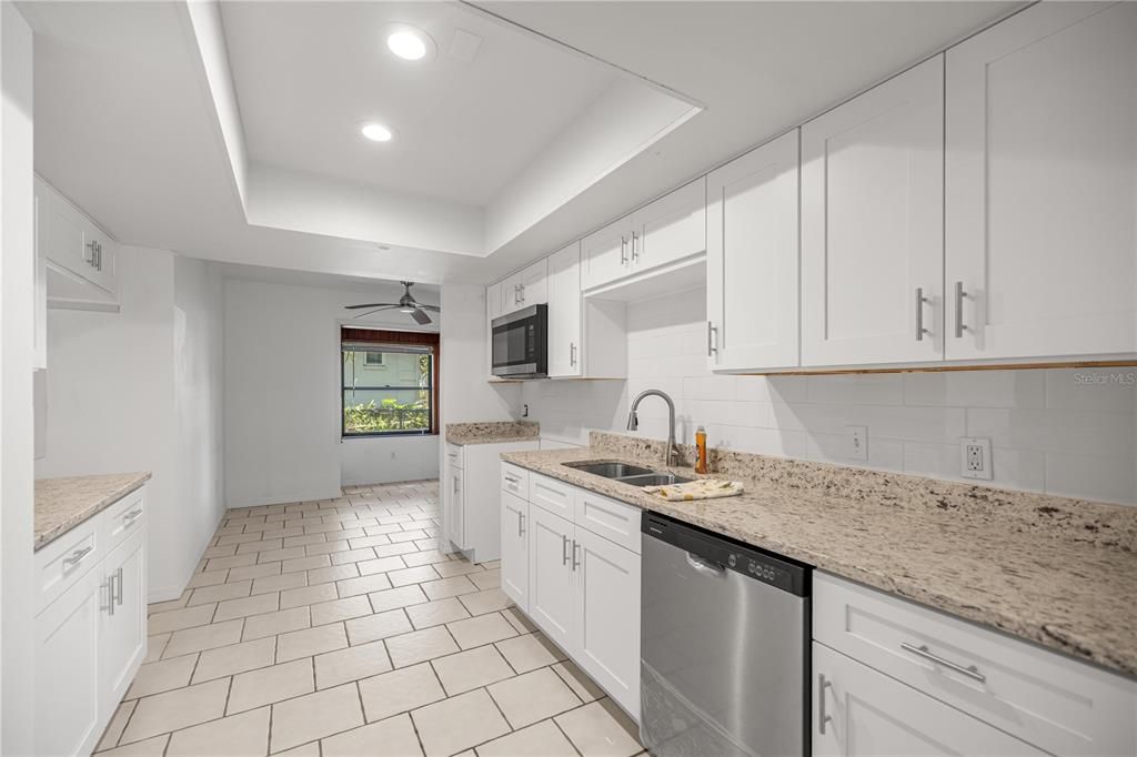 En Venta: $299,000 (3 camas, 2 baños, 1697 Pies cuadrados)