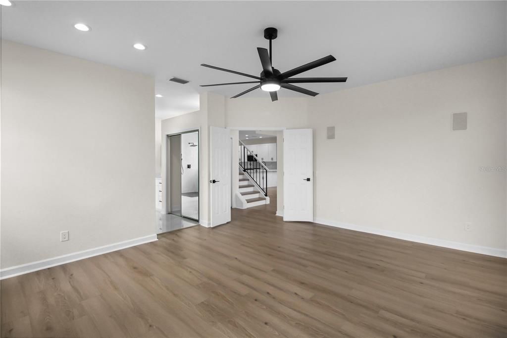 Activo con contrato: $970,000 (3 camas, 2 baños, 2674 Pies cuadrados)