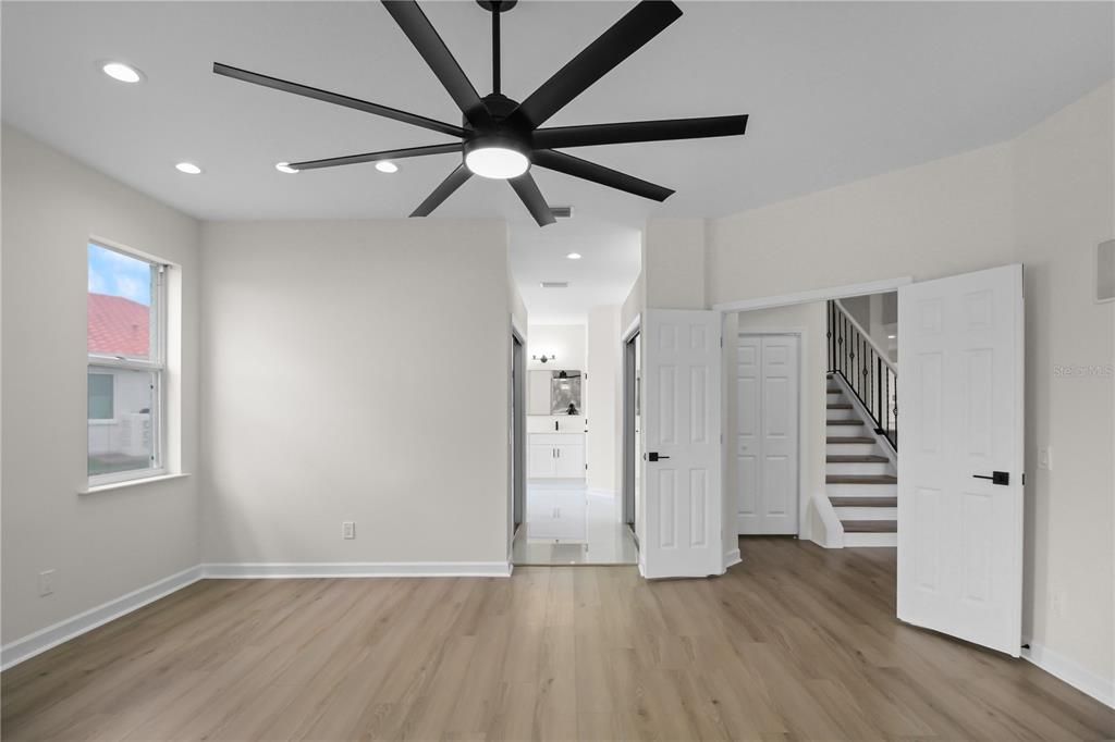 Activo con contrato: $970,000 (3 camas, 2 baños, 2674 Pies cuadrados)