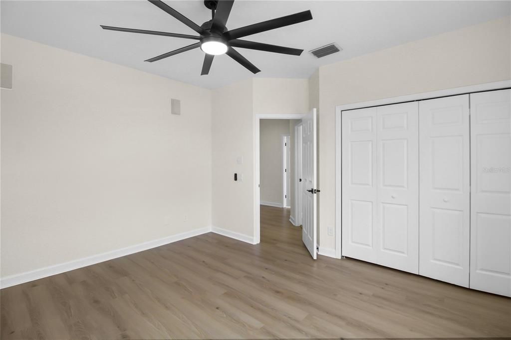 Activo con contrato: $970,000 (3 camas, 2 baños, 2674 Pies cuadrados)
