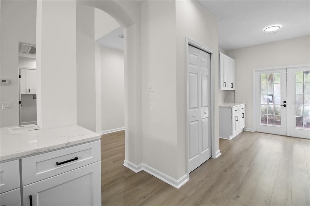 Activo con contrato: $970,000 (3 camas, 2 baños, 2674 Pies cuadrados)