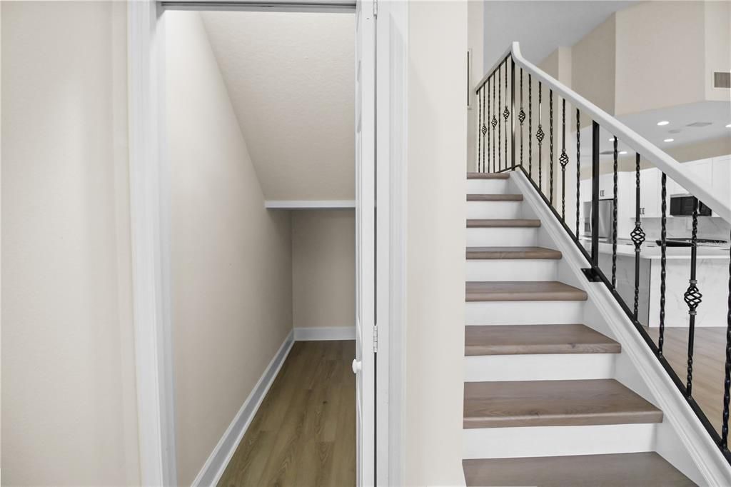Activo con contrato: $970,000 (3 camas, 2 baños, 2674 Pies cuadrados)
