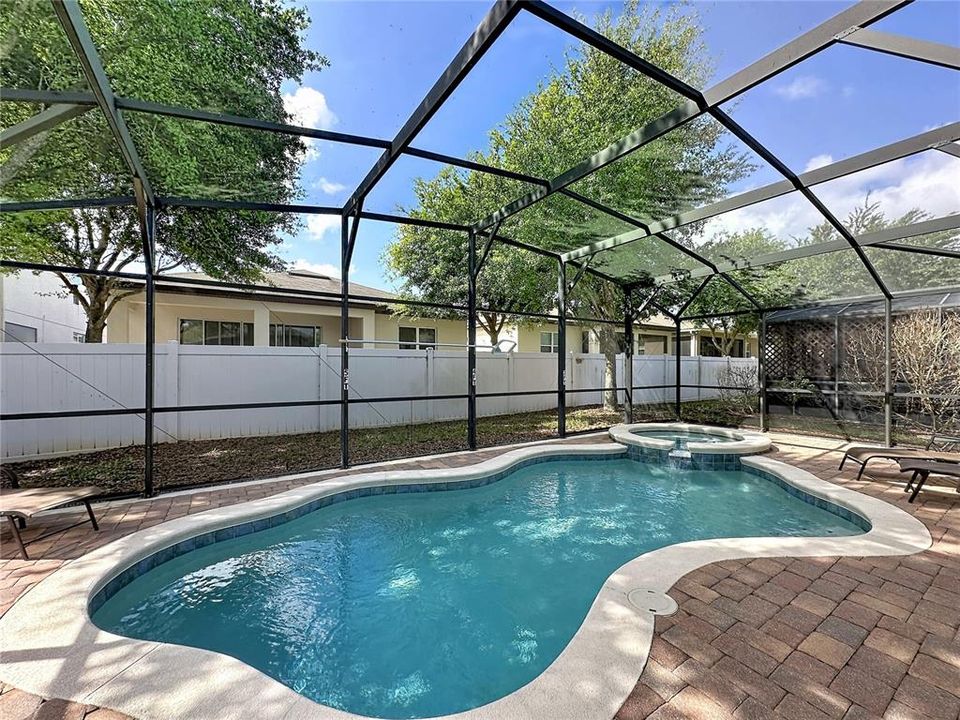 For Sale: $425,000 (4 beds, 3 baths, 1965 Square Feet)