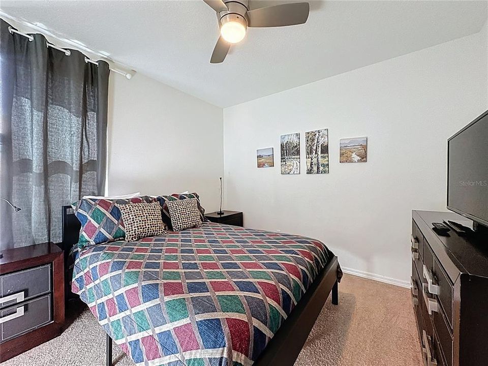 For Sale: $425,000 (4 beds, 3 baths, 1965 Square Feet)