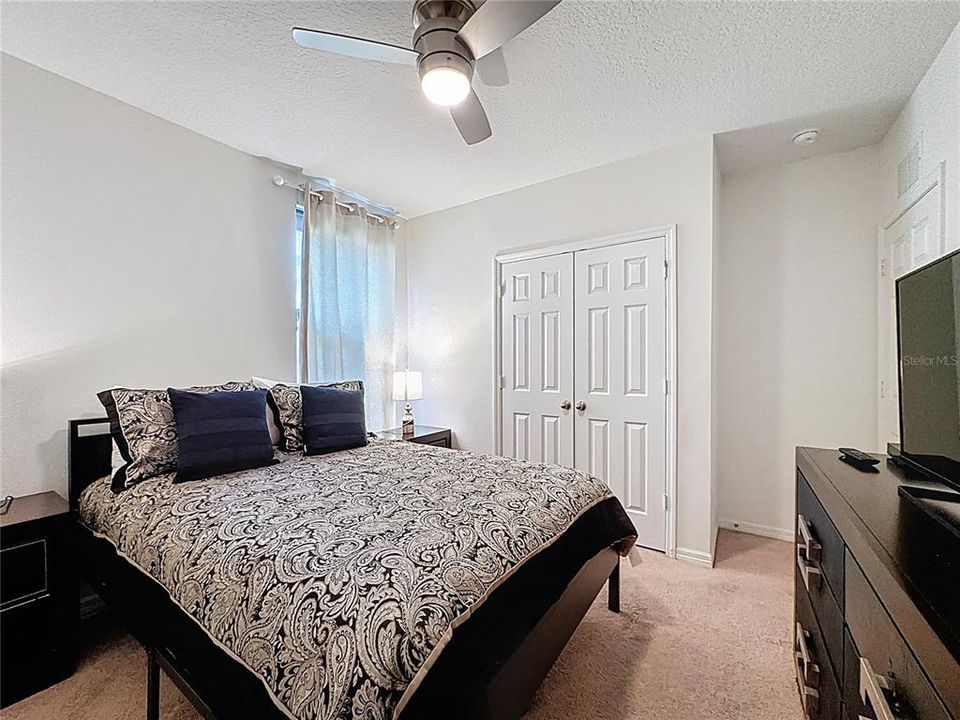 For Sale: $425,000 (4 beds, 3 baths, 1965 Square Feet)
