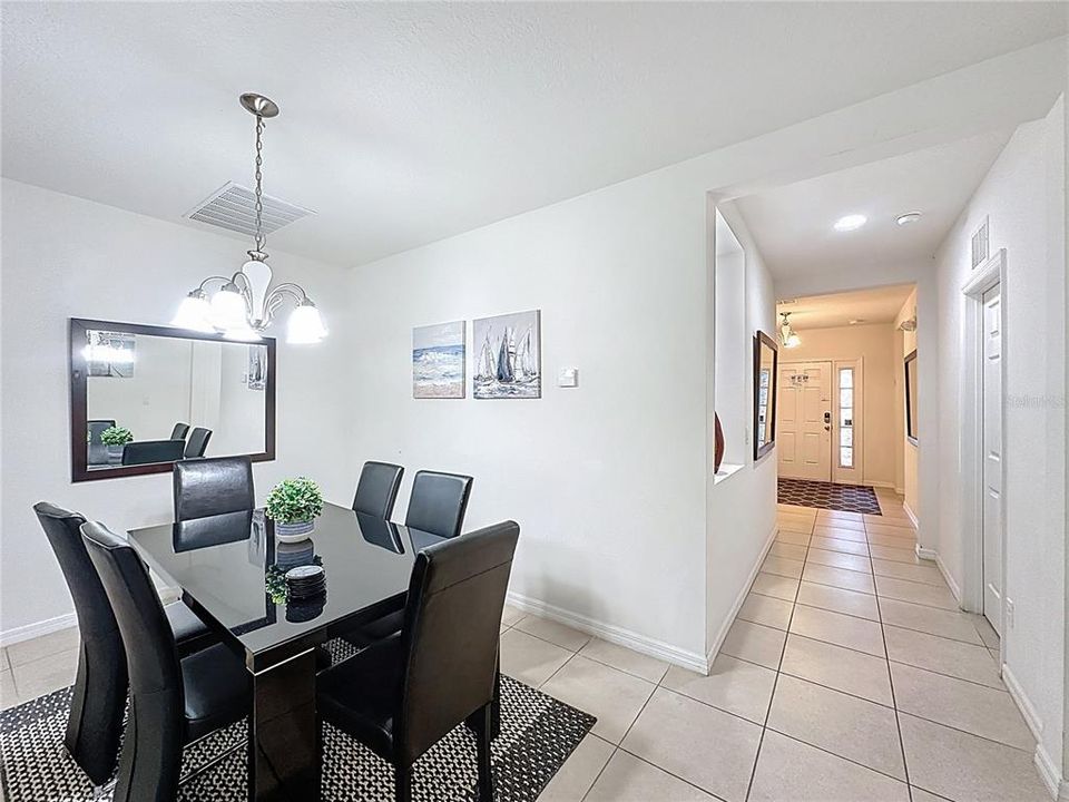 For Sale: $425,000 (4 beds, 3 baths, 1965 Square Feet)