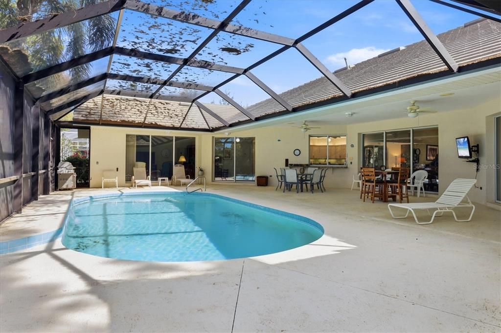 Active With Contract: $974,900 (3 beds, 3 baths, 3466 Square Feet)