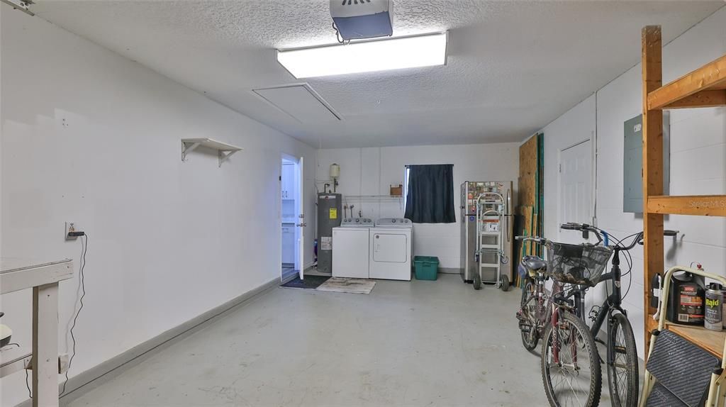 For Sale: $324,900 (3 beds, 2 baths, 1232 Square Feet)