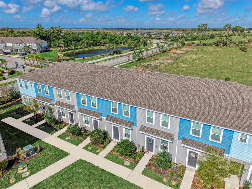Active With Contract: $245,000 (2 beds, 2 baths, 1238 Square Feet)
