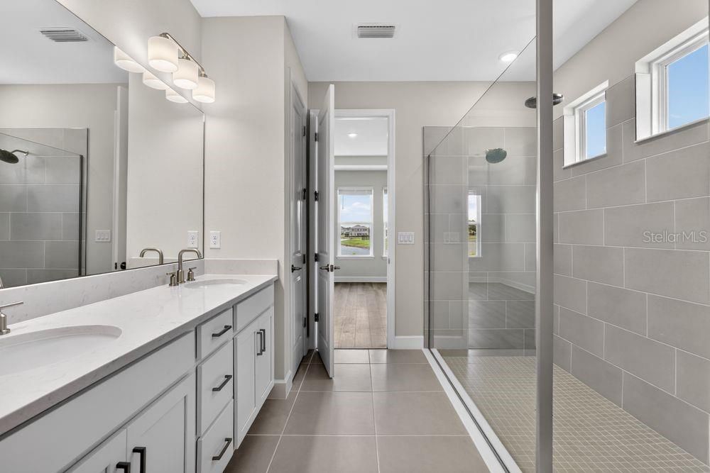 For Sale: $784,576 (5 beds, 3 baths, 3221 Square Feet)