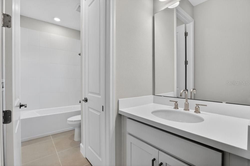 For Sale: $784,576 (5 beds, 3 baths, 3221 Square Feet)