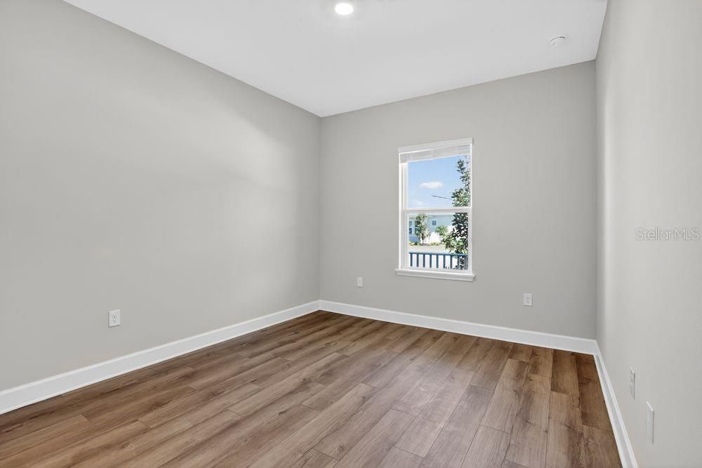 For Sale: $784,576 (5 beds, 3 baths, 3221 Square Feet)