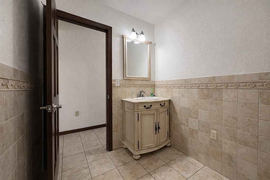 For Sale: $525,000 (4 beds, 4 baths, 2933 Square Feet)