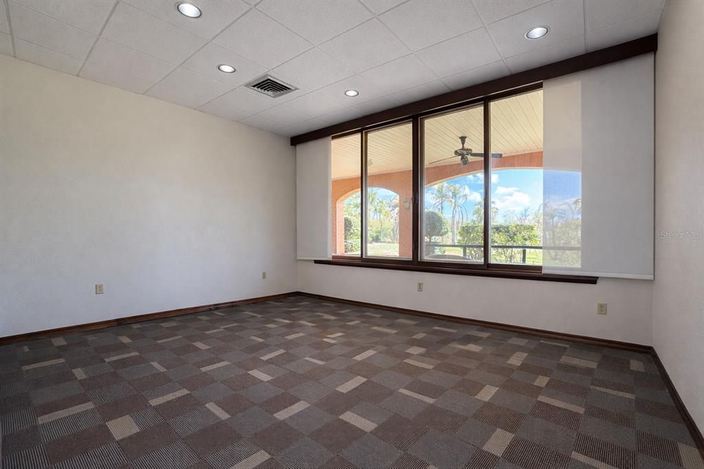For Sale: $525,000 (4 beds, 4 baths, 2933 Square Feet)